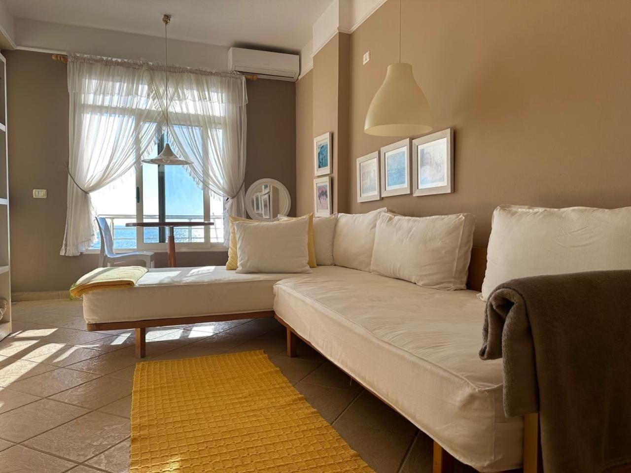 Beach View! Seaside Apartment Durrës 外观 照片